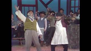 Fiddler On The Roof  To Life Lchaim amp Bottle Dance  1980  MDA Telethon [upl. by Rubie]